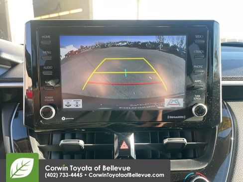 Certified 2022 Toyota Corolla Cross XLE image 18