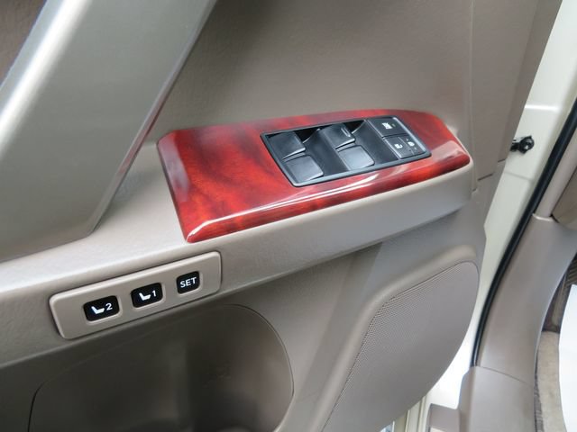 Used 2013 Lexus GX 460 w/ Comfort Plus Pkg AWD/4WD image 22