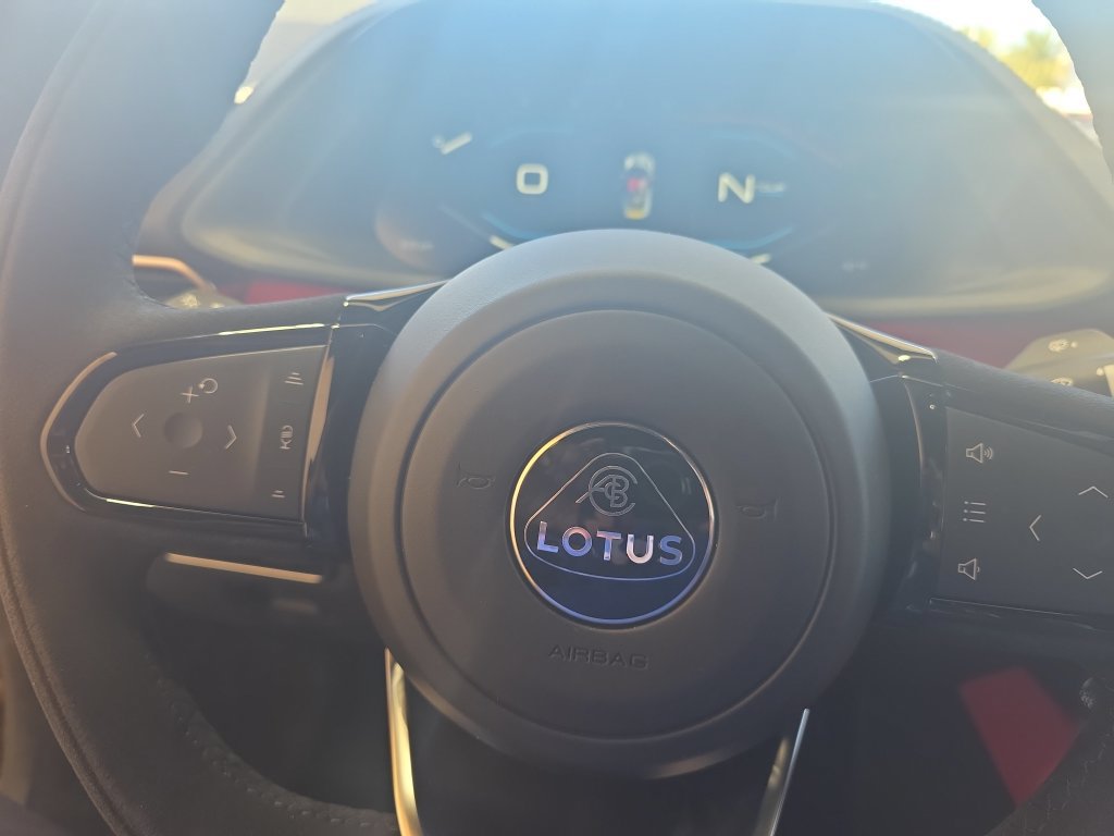 Used 2025 Lotus Emira RWD image 13