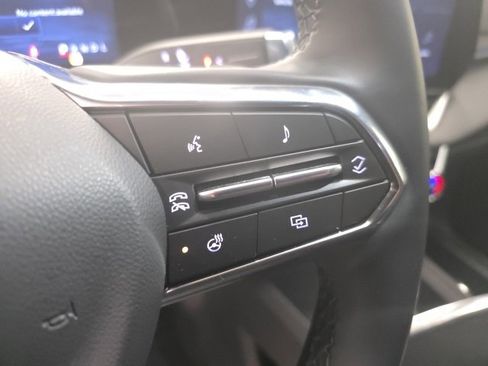 New 2025 Chevrolet Equinox LT w/ Safety and Technology Package image 15