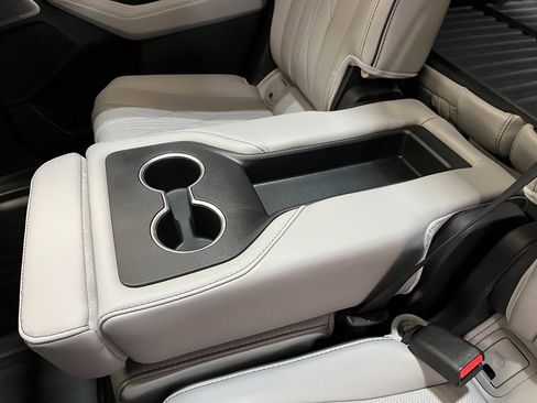 New 2026 Acura MDX SH-AWD w/ Advance Package image 14