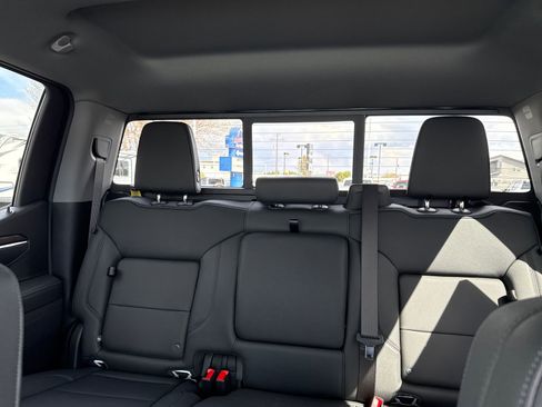 New 2026 GMC Sierra 1500 SLT AWD/4WD image 16