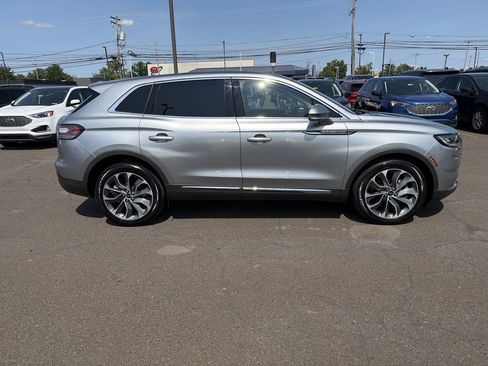 Certified 2022 Lincoln Nautilus Reserve AWD/4WD image 6