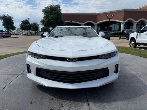 Used 2018 Chevrolet Camaro LT RWD image 2