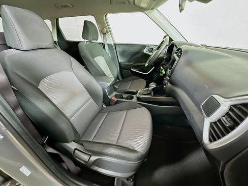 Used 2025 Kia Soul LX w/ LX Technology Package image 29