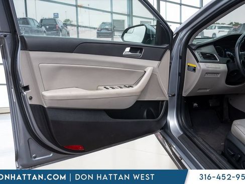 Used 2017 Hyundai Sonata Sport w/ Value Edition Package 02 FWD image 13