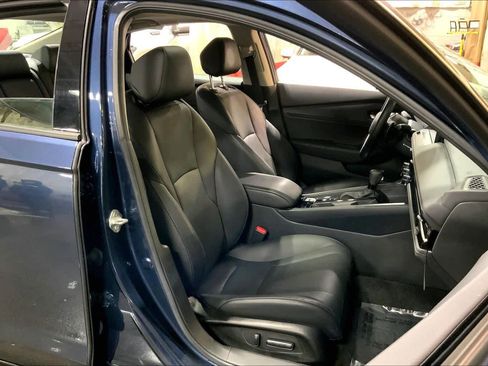 Used 2024 Honda Accord EX-L image 9