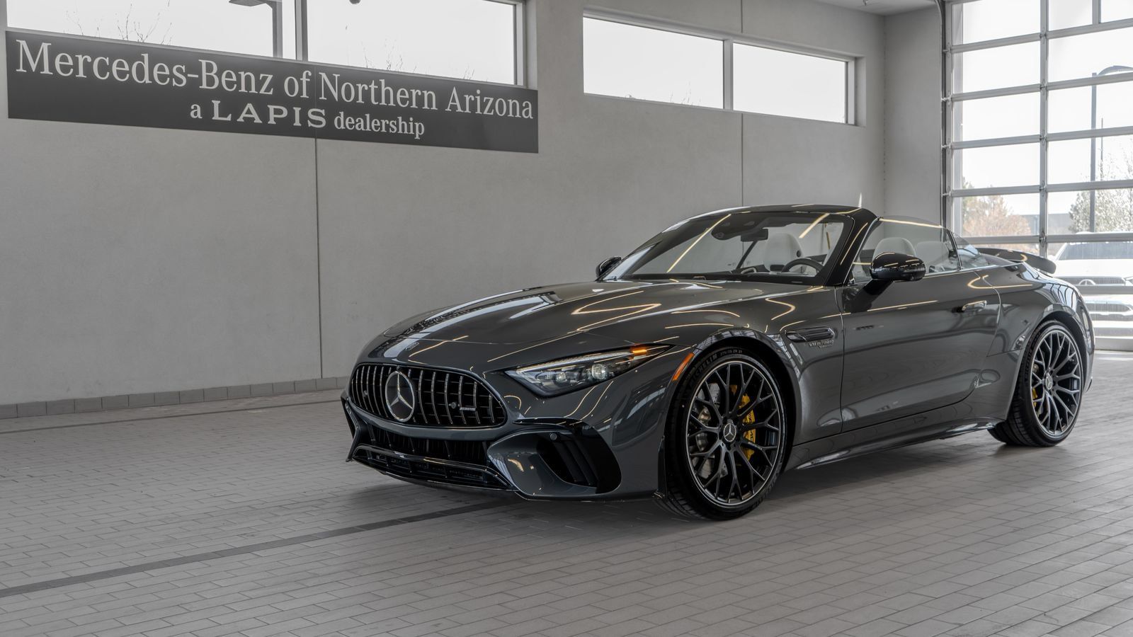 Used 2026 Mercedes-Benz SL 63 AMG 4MATIC image 4