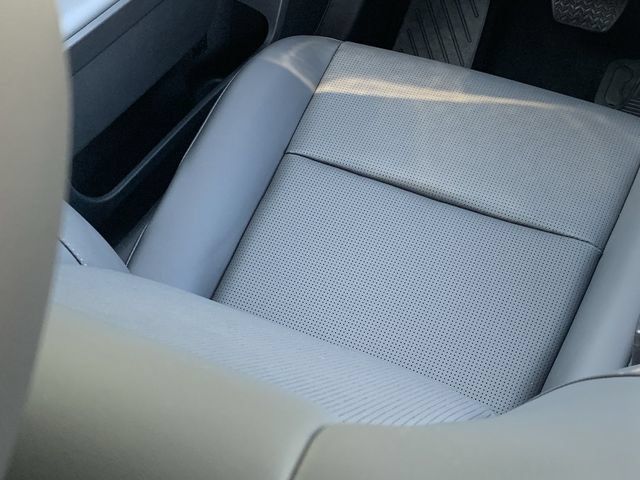 Used 2026 Toyota RAV4 XLE Premium AWD/4WD image 18