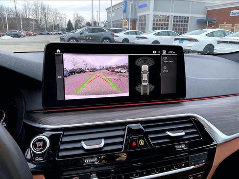 Used 2023 BMW 530i xDrive w/ Premium Package image 33