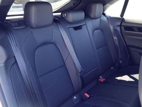 New 2026 Porsche Macan Electric RWD image 23
