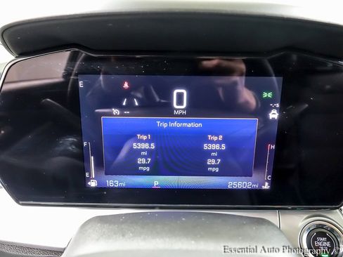 Certified 2025 Chevrolet Trax LT w/ LT Convenience Package image 13