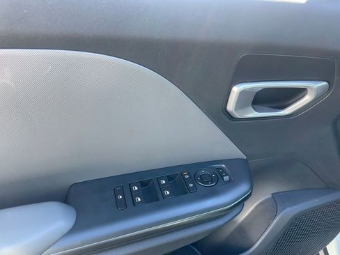 New 2026 Kia K4 LXS image 11