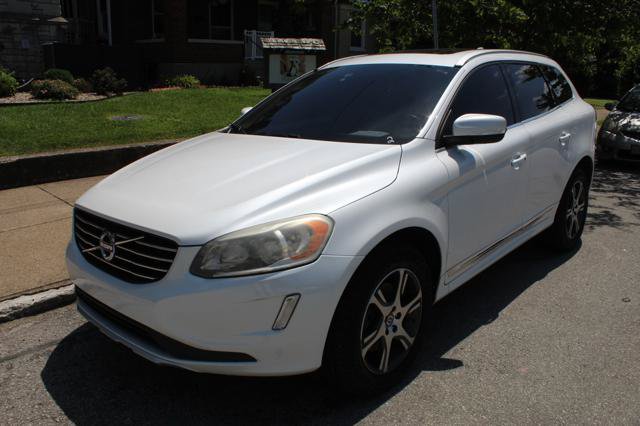 Used 2015 Volvo XC60 T6 Premier Plus AWD/4WD image 1