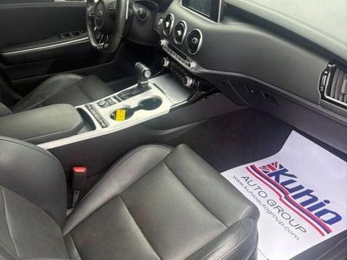 Used 2018 Kia Stinger GT RWD image 9