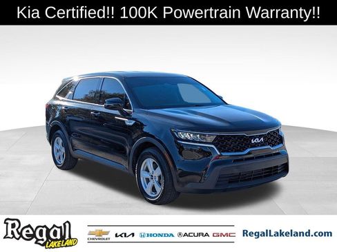 Used 2023 Kia Sorento LX image 1