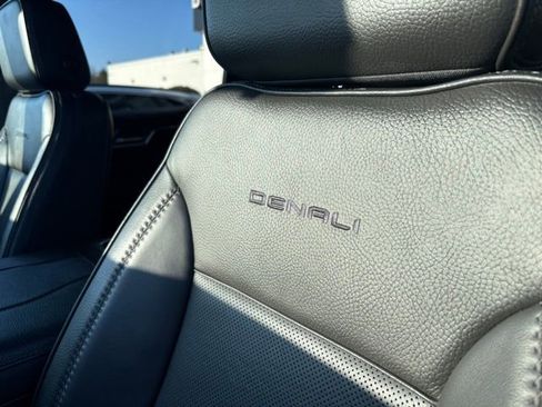 Used 2024 GMC Sierra 1500 Denali w/ Technology Package image 18