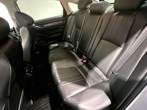 Used 2019 Honda Accord Touring image 23