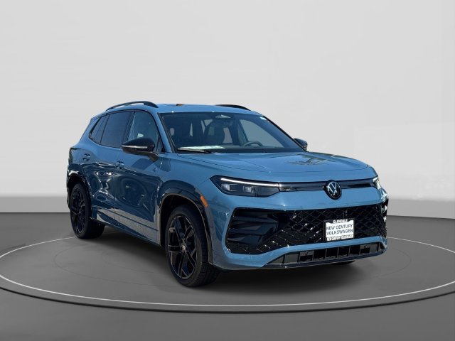 New 2026 Volkswagen Tiguan SE R-Line FWD image 1