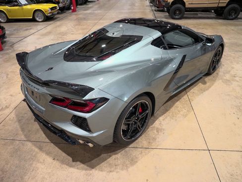 Used 2024 Chevrolet Corvette Stingray 2dr Coupe w/ Z51 Performance Package image 17