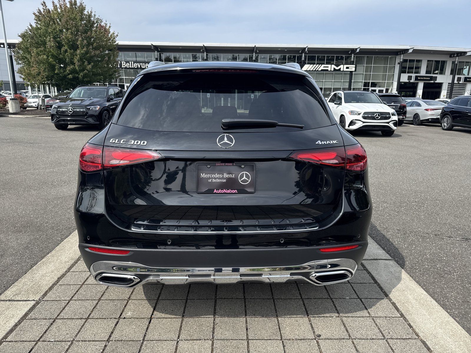 Used 2023 Mercedes-Benz GLC 300 4MATIC image 6