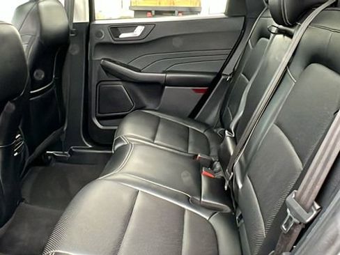 Used 2022 Ford Escape SEL w/ Technology Package image 19