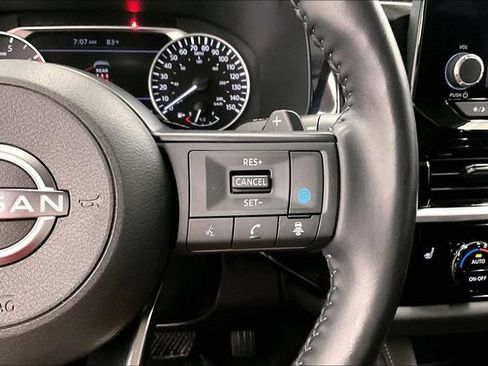 Used 2024 Nissan Pathfinder SV AWD/4WD image 28