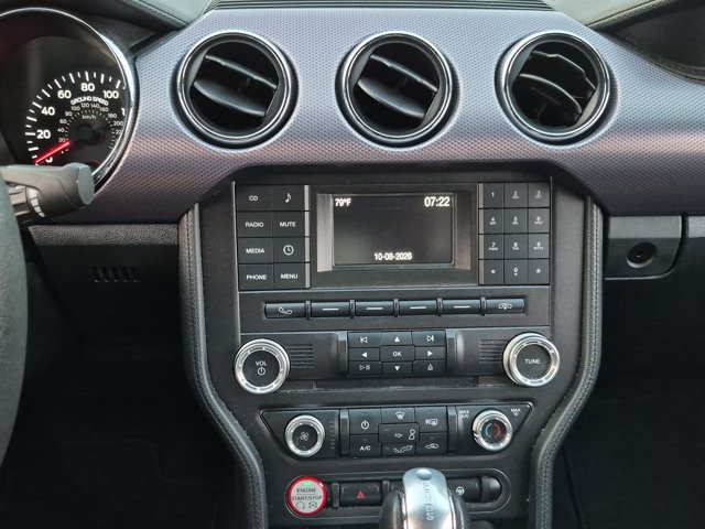 Used 2017 Ford Mustang Coupe RWD image 12