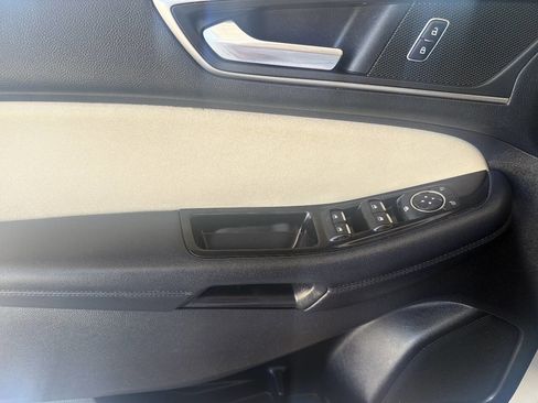 Used 2017 Ford Edge SEL w/ Equipment Group 201A FWD image 20