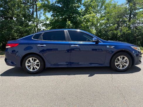 Used 2018 Kia Optima LX FWD image 8