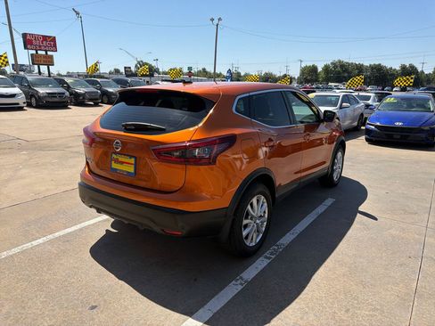 Used 2020 Nissan Rogue Sport S w/ Appearance Package FWD image 5