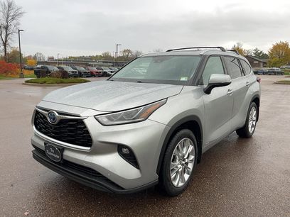 Used 2022 Toyota Highlander Limited