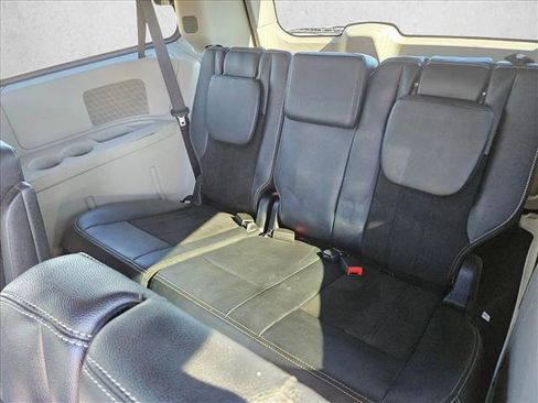 Used 2020 Dodge Grand Caravan SXT image 16
