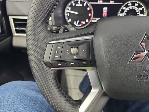 New 2026 Mitsubishi Outlander Trail Edition image 19