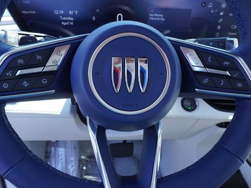 New 2026 Buick Enclave Avenir w/ Super Cruise Package FWD image 19