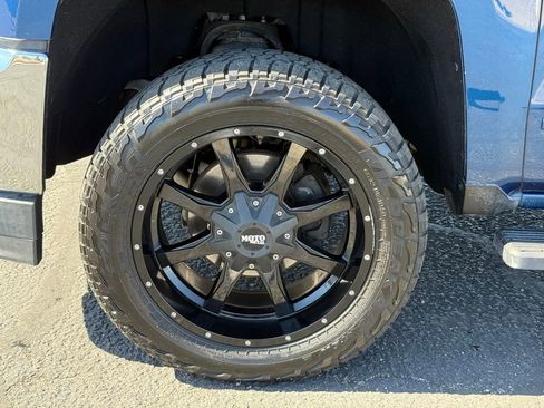 Used 2017 Chevrolet Silverado 1500 LT w/ All Star Edition image 10