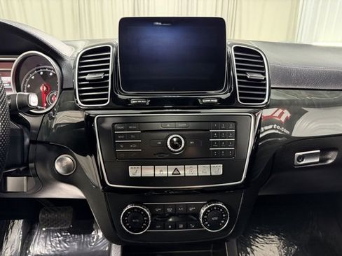 Used 2019 Mercedes-Benz GLS 450 4MATIC image 15