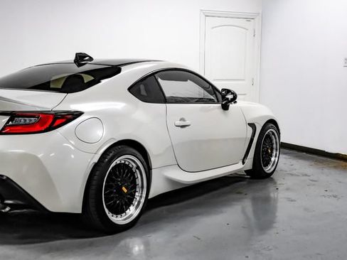 Used 2022 Toyota GR86 Premium w/ ALL Weather Mat Package (TMS) RWD image 11
