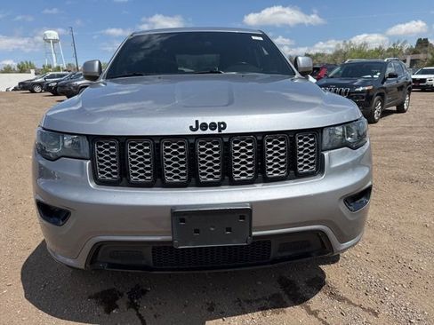 Used 2021 Jeep Grand Cherokee Laredo X AWD/4WD image 8