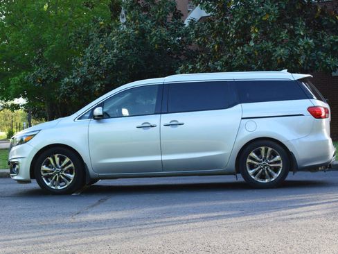 Used 2015 Kia Sedona SX Limited image 8