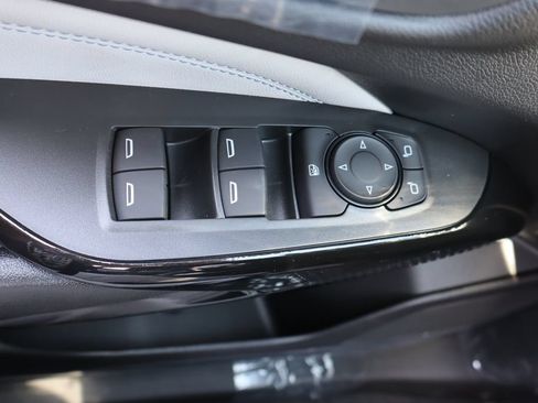 New 2026 Chevrolet Trax LT w/ Sunroof Package FWD image 14