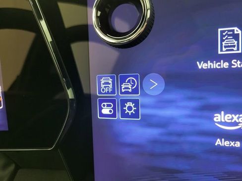 New 2025 Chevrolet Blazer EV RS image 12