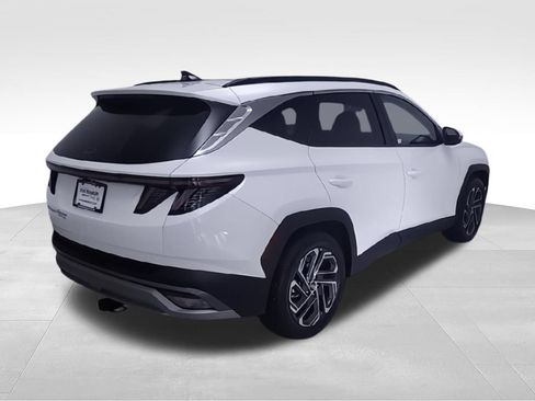 Used 2025 Hyundai Tucson Limited FWD image 11
