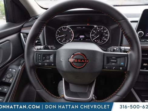 Used 2025 Nissan Rogue SV AWD/4WD image 6