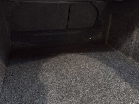 Used 2018 Chevrolet Impala Premier FWD image 8