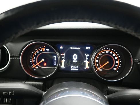 Used 2020 Jeep Gladiator Overland AWD/4WD image 18