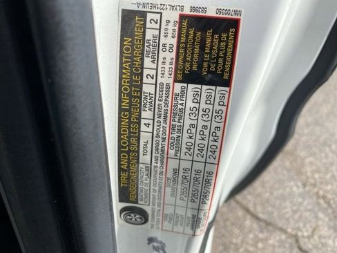 Used 2021 Nissan Frontier S w/ S Utility Package image 25