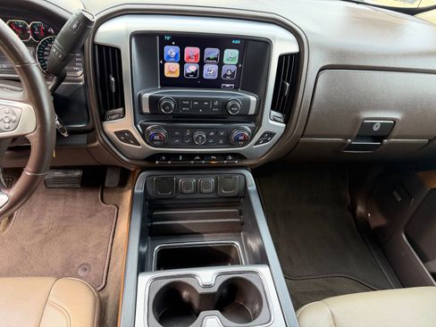 Used 2017 GMC Sierra 1500 SLT w/ SLT Premium Package image 14