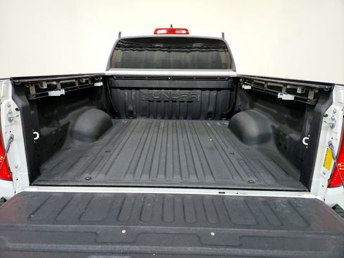 Used 2021 Toyota Tundra Platinum image 25
