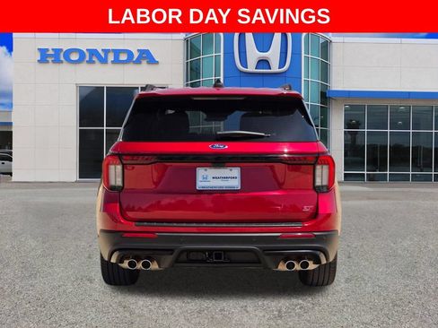 Used 2025 Ford Explorer ST w/ Sun And Sound Package AWD/4WD image 4